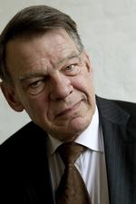 Død. Den markante præst og tidligere folketingspolitiker fra Dansk Folkeparti blev 74 år. 