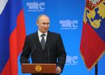 Visit. Vladimir Putin tog sig i går tid til at besøge de paralympiske vinterlege, der ligesom vinter-OL foregår i den russiske by Sotji. Men hans opmærksomhed er stadig på Krim. 