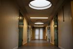 Regel. Rigsadvokaten har i en meddelelse fastslået, at patienter med behandlingsdomme skal påbegynde behandlingen under indlæggelse på en psykiatrisk afdeling. 
