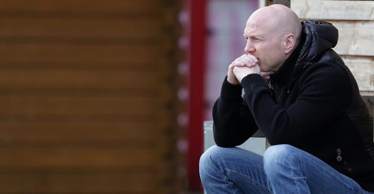 Tysklandskender. 46-årige Matthias Sammer var den første østtysker der etablerde sig på det fællestyske landshold. Som spiller har han vundet Bundesligaen med Stuttgart og Dortmund - og som træner med Dortmund. 