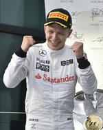 Ny. Kevin Magnussen debuterede i formel 1 i søndags med at køre en andenplads hjem til McLaren-holdet. 