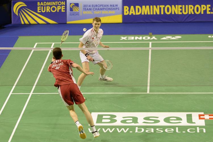 EM-GULD. Holdturneringen har givet dansk EM-guld fem ud af fem mulige gange. Blandt andet takket være Viktor Axelsens sejr over Toby Penty i dagens finale i Basel. 