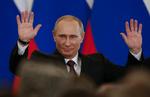 sanktionskrig. Putin er røget i et sanktionsslagsmål med Vesten. I går optrappede EU krigen, da den aflyste topmøde og føjede 12 russere til sort liste. 