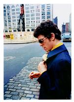 shades. Her står Lou Reed i New York i 1968. Skal man tættere på manden er genudgivelsen af musikken en større oplevelse end den nye biografi. 