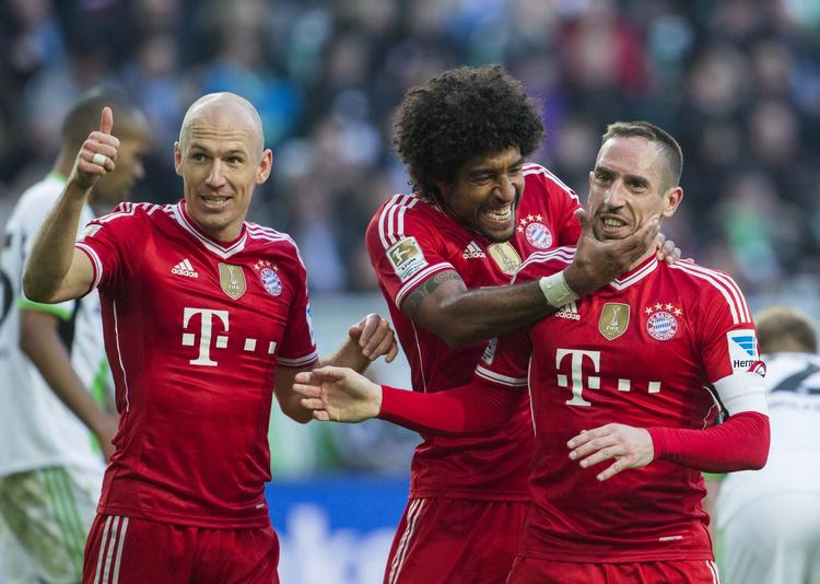 storhold. Bayerns Arjen Robben (tv) er ikke umiddelbart skræmt over udsigten til at møde Manchester United i kvartfinalen. 