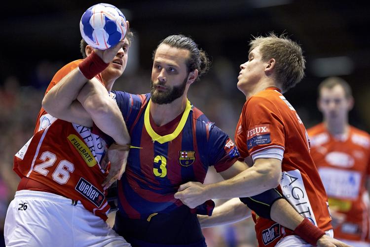 Jesper Nøddes i Barca-trøjen har mødt et hav af spillere i sin Champions League-karriere. Bl.a. disse to fra Aalborg: Nilas Narud og Morten Slundt. 
