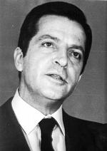 Dødsfald. Adolfo Suarez vandt det første demokratiske valg efter Franco i 1977. Han sad som Spaniens premierminister frem til 1981. En meningsmåling foretaget i 2007 viste, at han var den mest respekterede premierminister i Spanien siden Franco. Suarez døde i dag, 81 år. 