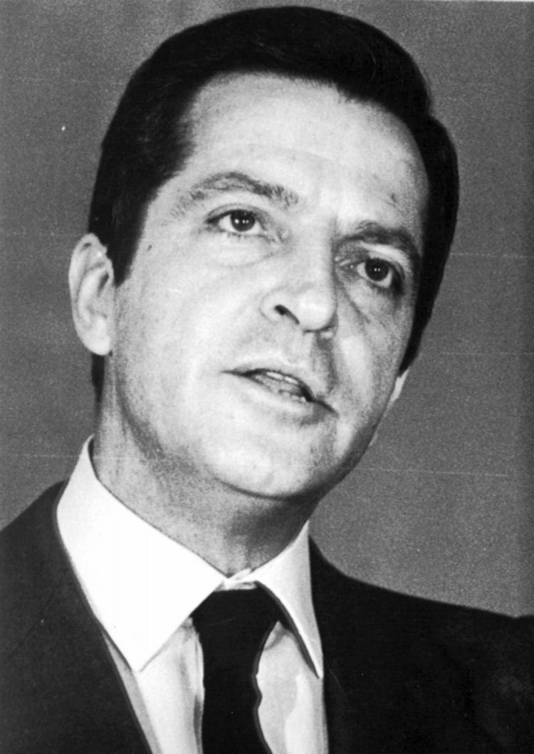Dødsfald. Adolfo Suarez vandt det første demokratiske valg efter Franco i 1977. Han sad som Spaniens premierminister frem til 1981. En meningsmåling foretaget i 2007 viste, at han var den mest respekterede premierminister i Spanien siden Franco. Suarez døde i dag, 81 år. 