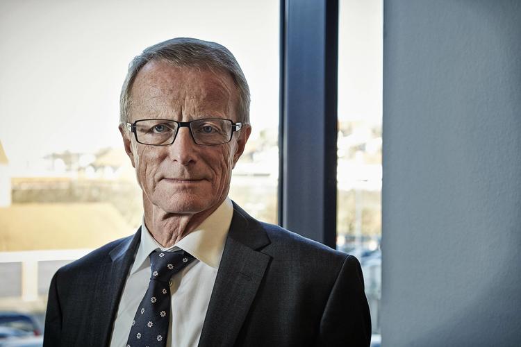 planløsning. Bestyrelsesformanden i Vestjysk Bank, Vagn Thorsager, ønsker ikke at fortælle, hvad der står i den genopretningsplan, som banken har udarbejdet. 