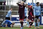 Nedtur. AaB og Rasmus Thelander (i midten) havde mulighed for at overtage spidsen i superligatabellen, men kunne ikke gennemføre projektet, da Sønderjyske vandt 3-2. 
