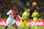 Anfører. Qua sin enorme rutine er Eric Abidal (tv) anfører i Monaco - når han altså spiller. 