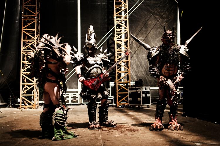 Gwar. Bandet ses her før deres Copenhell-optræden i 2011. Siden har de oplevet to skæbnesvangre ulykker. 