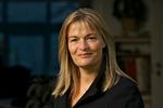 Karen Lumholt efterlyste på Facebook andres overvejelser om,  hvordan man håndterer husholdningspenge mellem børn og forældre. 