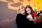 Ro. Jolanda Tabac-Hilcisim og hendes 8-årige datter flyttede efter 2 år fra Asylcenter Sandholm til en lejlighed i Birkerød i 2012. »Hver gang min datter fandt nye venner i Sandholm, blev de flyttet videre«, husker Jolanda Tabac-Hilcisim. 