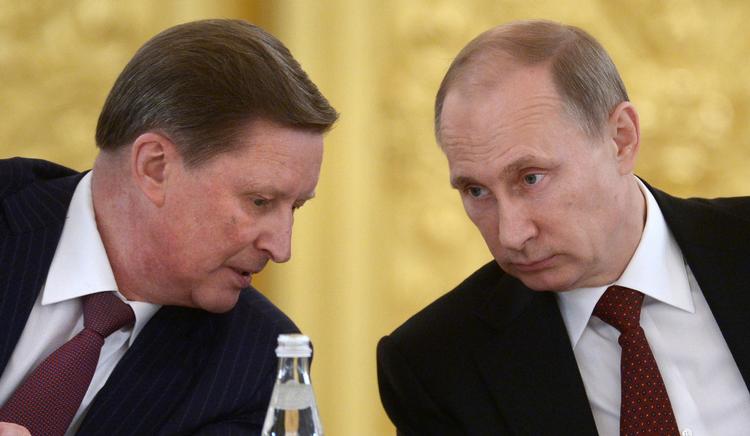 tyst. Kreditvurderingsinstituttet Fitch nævner ikke Putins og Ruslands indlemmelse af Krim i sin nye vurdering af 15 banker i Rusland. 