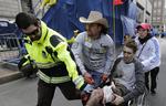 Terrormistanke. Tre personer blev dræbt og flere hundrede kvæstet, da en bombe sprang ved mållinjen ved Boston Marathon. Den russiske efterretningstjeneste havde forinden advaret amerikanerne om den ene af de senere bombemænd. 