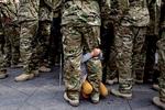 retur. De ansatte i forsvaret, som er blevet snydt for deres pensionstillæg, kan få op til 65.000 kroner tilbage. 