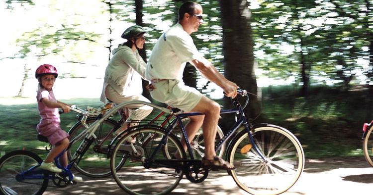 Aktiv. Cykelferie er populært - også blandt tyske turister i Danmark. Men flere veje er farlige og skræmmer cyklisterne væk, lyder det fra det tyske cyklistforbund. 