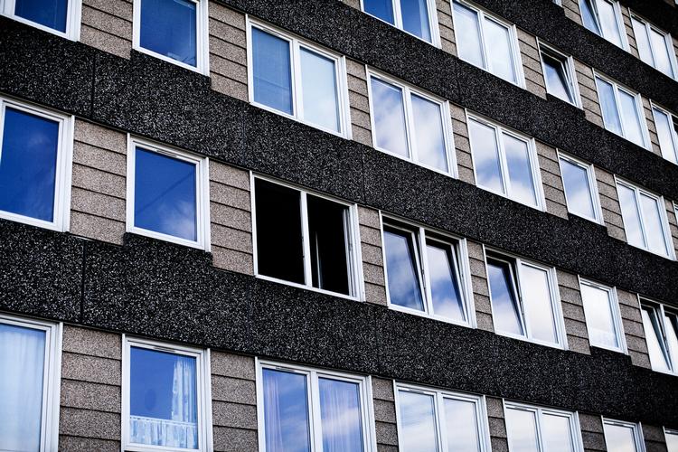 Boliger. Regeringen og blå blok forhandler i dag om forenkling af lejeloven. 