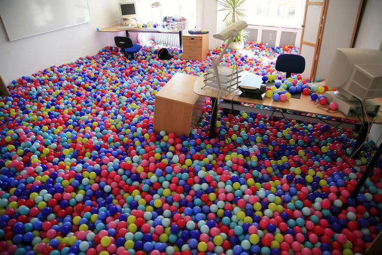 Udskiftning. Til sommer skal der findes en ny rektor på Det Kongelige Danske Kunstakademi, som skal stå for billedskolerne. Her er det en installation af Theis Wendt fra Akademiets afgangsudstilling i 2008. 