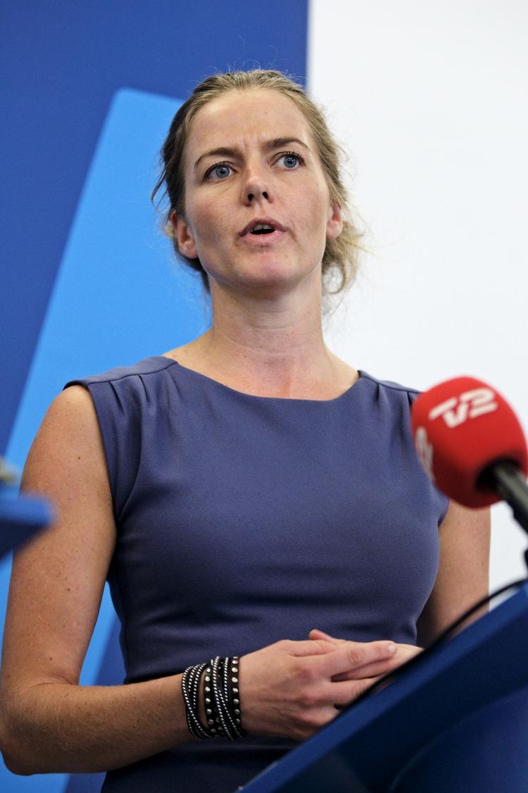 DR-kommentar. »Jeg håber, det er en svipser fra Marianne Jelveds side«, siger medieordfører Ellen Trane Nørby (V). 