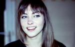 Karriereskift. Angel Olsen er færdig med at sidde på café og læse filosofibøger, hun alligevel ikke forstår 