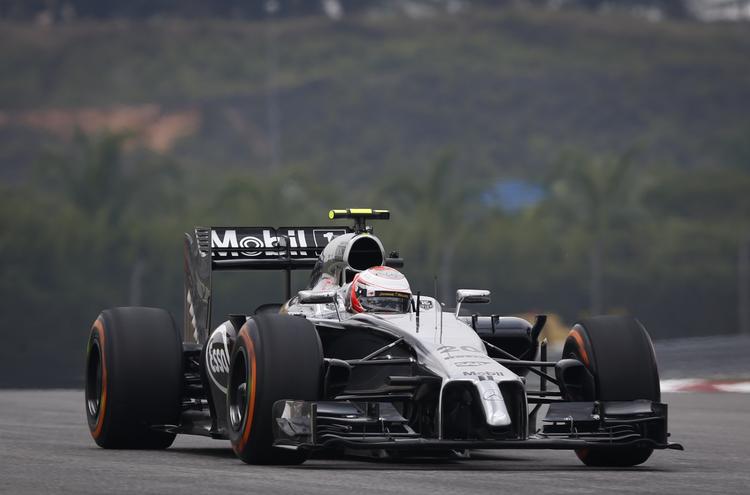 AMBITIØS. For Kevin Magnussen handler det om podiepladser, men hans far er mere optaget af, at sønnen får kørt nogle kilometer. 