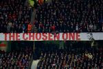 SVAR. Dette banner inde på Old Trafford bevogtes, så utilfredse United-tilhængere svarer igen med deres eget. 