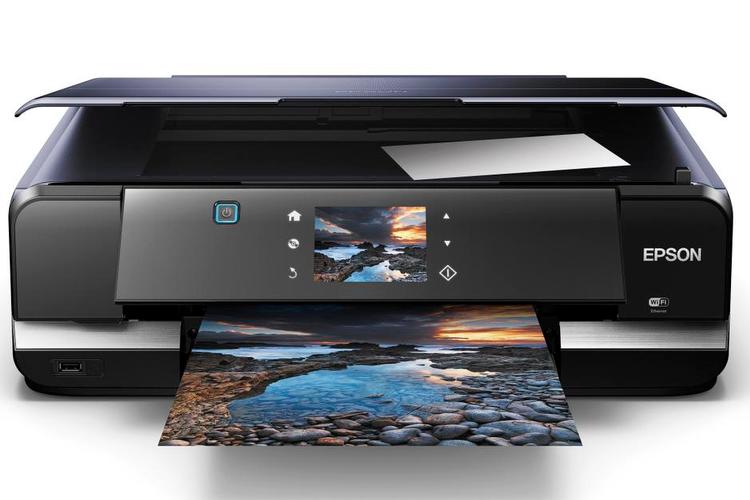 FOTO. Savner man det gammeldags fotoalbum, kan man printe sine digitale billeder i god kvalitet på Epson-printeren. 