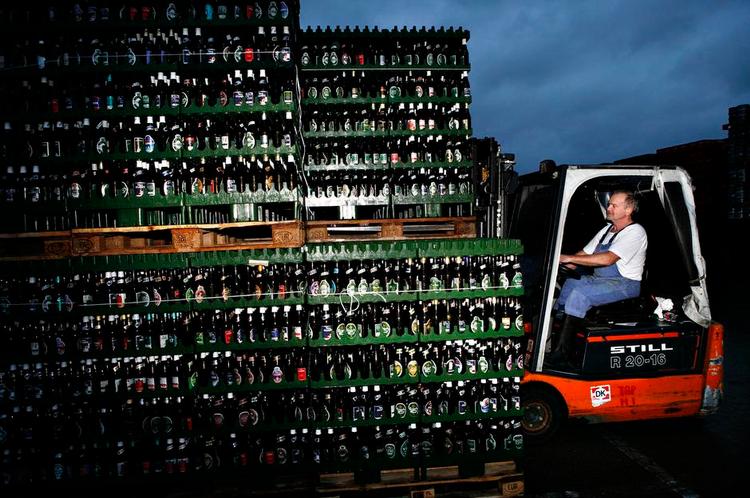 bunden. Carlsberg var med et plus på kun 8,2 procent et af de hæderkronede selskaber, som trak gennemsnittet i aktieindekset nedad. 
