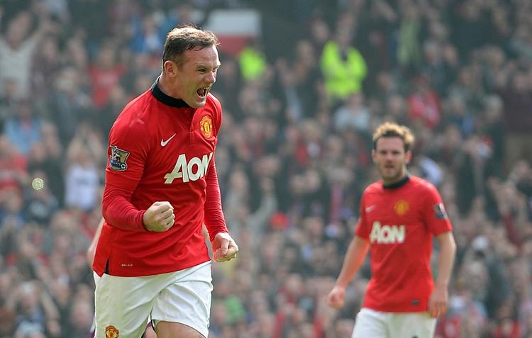 Uundværlig. Wayne Rooney er en komplet fodboldspiller. Han scorer og  deltager i det opbyggende spil - og giver gerne en fod med i defensiven med en solid tackling. 