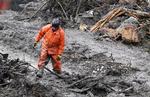 Katastrofe. Efter en uges oprydning er redningsfolkene stadig ikke færdige med at grave sig igennem muddermasserne i Oso. 