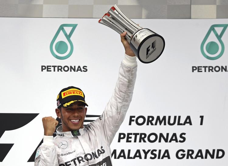 VINDEREN. I årets første løb udgik Lewis Hamilton, men i Malaysia var han suveræn. 