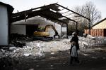 væk. En rapport har vurderet, at der uden for de store byer findes 60.000 til 100.000 boliger, som bør rives ned. 