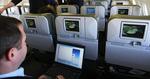 frigivet. Flypassagerer har nu bedre muligheder for at lege med deres elektronik undervejs. Computere skal dog stadig være gemt væk under start og landing. 