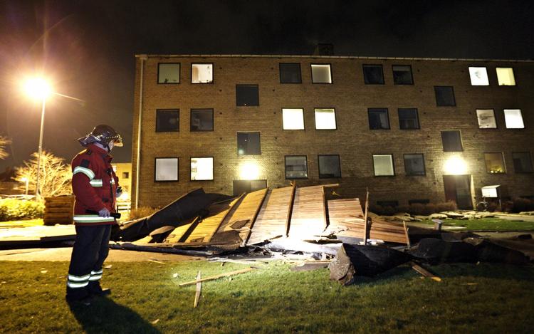 stormomsust. Det var ikke mindst stormene Allan og Bodils hærgen, som betød, at væksten i dansk økonomi i fjerde kvartal af 2014 sluttede dårligt. 