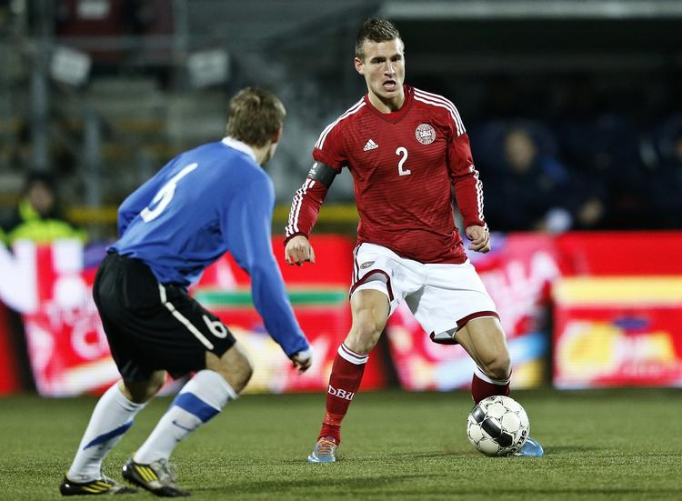 BACKEN. U21-landsholdsspilleren Christoffer Remmer (th.) har overhalet A-landsholdsspilleren Lars Jacobsen i FC København. 
