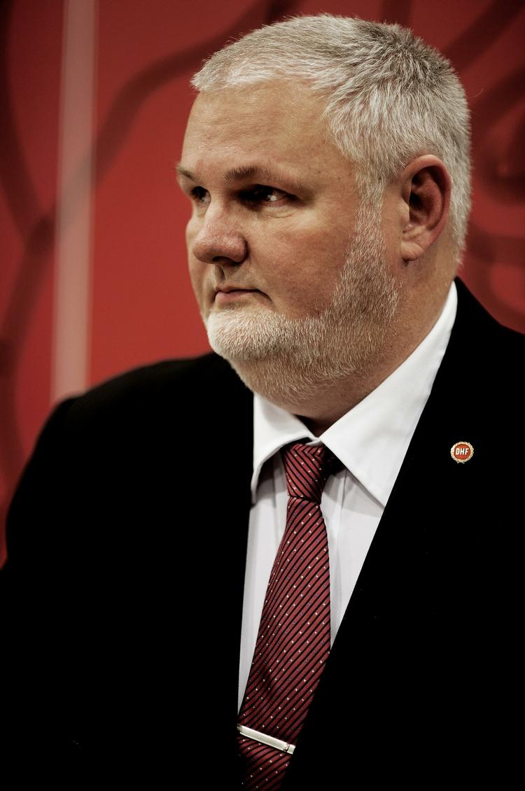 Mistænksomt. Dansk Håndbold Forbund bliver kritiseret af Idrættens Analyseinstitut for at nægte at oplyse formand Per Bertelsens honorar. 