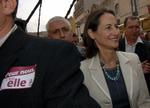 Comeback. Den franske præsident Hollandes tidligere samlever, Segolene Royal, bliver ny miljøminister i den franske regering. 