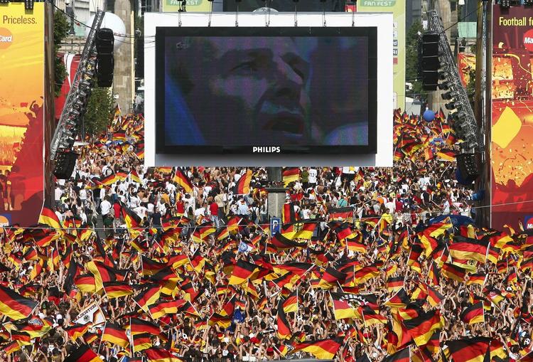 Fanfest. Berlin var svøbt i de tyske farver under VM på hjemmebane i 2006. 