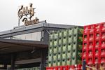 OPKØB. Carlsberg køber halvdelen af bryggeri. 