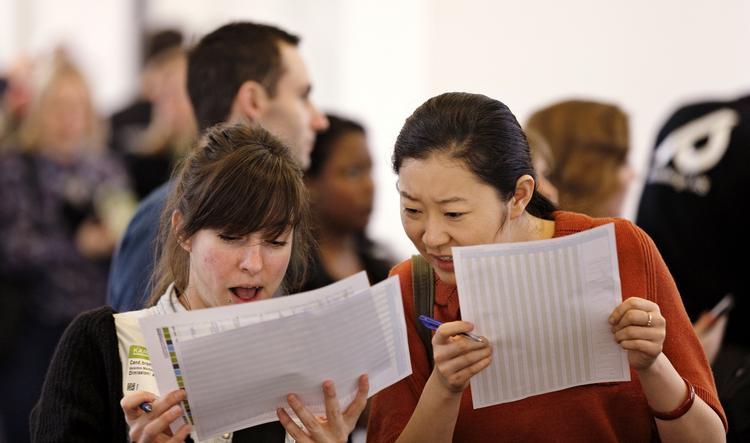 Research. Studerende in spe var forleden til messe i Øksnehallen i København for at lære mere om, hvilken studie de skal vælge 