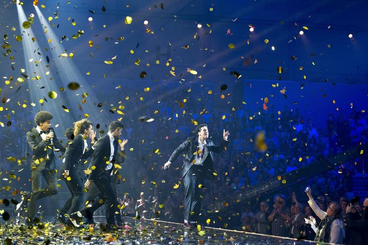 Nedtælling. Dagene nærmer sig hastigt for Eurovision Song Contest 2014, hvor charmetrolden Basim skal forsvare Danmark, og ligeledes er der nu kun få billetter tilbage til det store show. Billetterne kan erhverves fra i morgen klokken 10 sharp. 