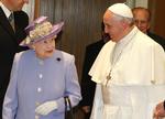 besøgsvenner. Dronning Elizabeths besøg hos den argentiskfødte pave Frans finder sted dagen efter 32 årsdagen for begyndelsen på Falklandskrigen. 