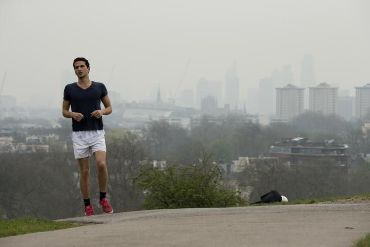 Vejrfænonmen. Sandet fra Sahara var med til at give en slem gang smog i London i går. Det slipper vi dog for herhjemme, hvor forureningen ikke er lige så slem. 