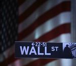 Kulisse. New York børs ligger slet ikke på Wall Street længere, men derimod i en bevogtet laserbygning i New Jersey. Michael Lewis fortæller om svindel og snyd på det elektroniske aktiemarked. 