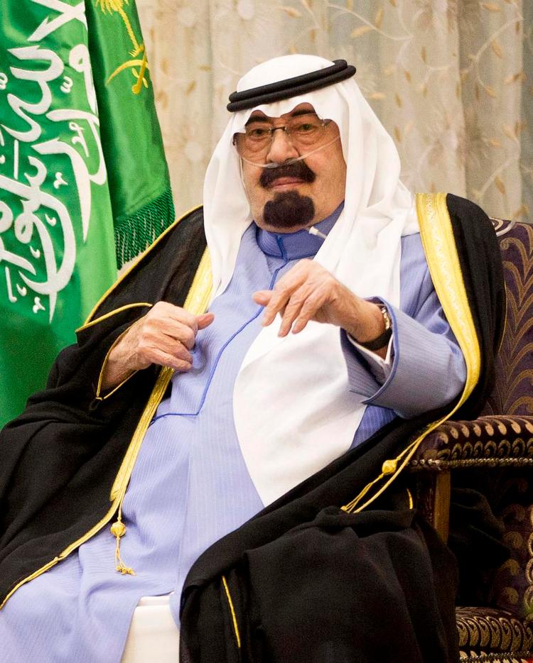 kongeligt. Journalisten Carrie Budoff Brown var en del af Barack Obamas følge under et besøg i oasen Rawdat Khuraim i ørkenen uden for Riyadh. Hendes efterfølgende tweets med billeder fra besøget, blandt andet af den 89-årige kong Abdullah, satte gang i en lavine af tweets om kongens helbred og de overdådige omgivelser, præsident Obamas møde med kongen fandt sted i. 