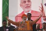 Fighter. Med flid og dygtighed har den tidligere tesælger, Narendra Modi, arbejdet sig op til toppen af sit parti 