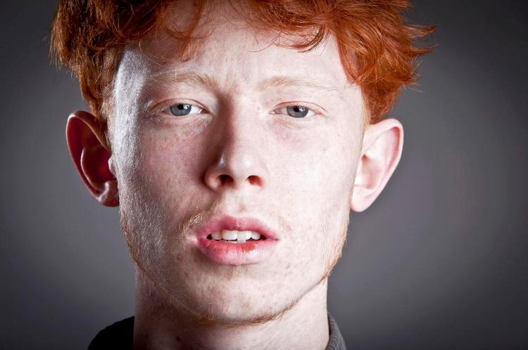 Dyster. Archy Marshall skriver sange om at hoppe ud af vidnuet og ramme den verden, han ikke finder sig tilpas i, så hårdt, at den tager livet af ham. 