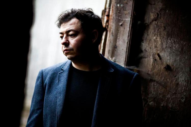 Krise. Der var så mange faktorer som spillede ind i Muhammedkrisen, at den ikke uden videre kan komme igen. Men Akkaris bog blotlægger spændende nye detaljer. 